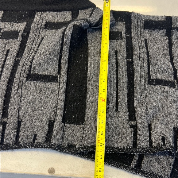 Sarah Pacini Black and Gray Cowl Poncho - Picture 5 of 5